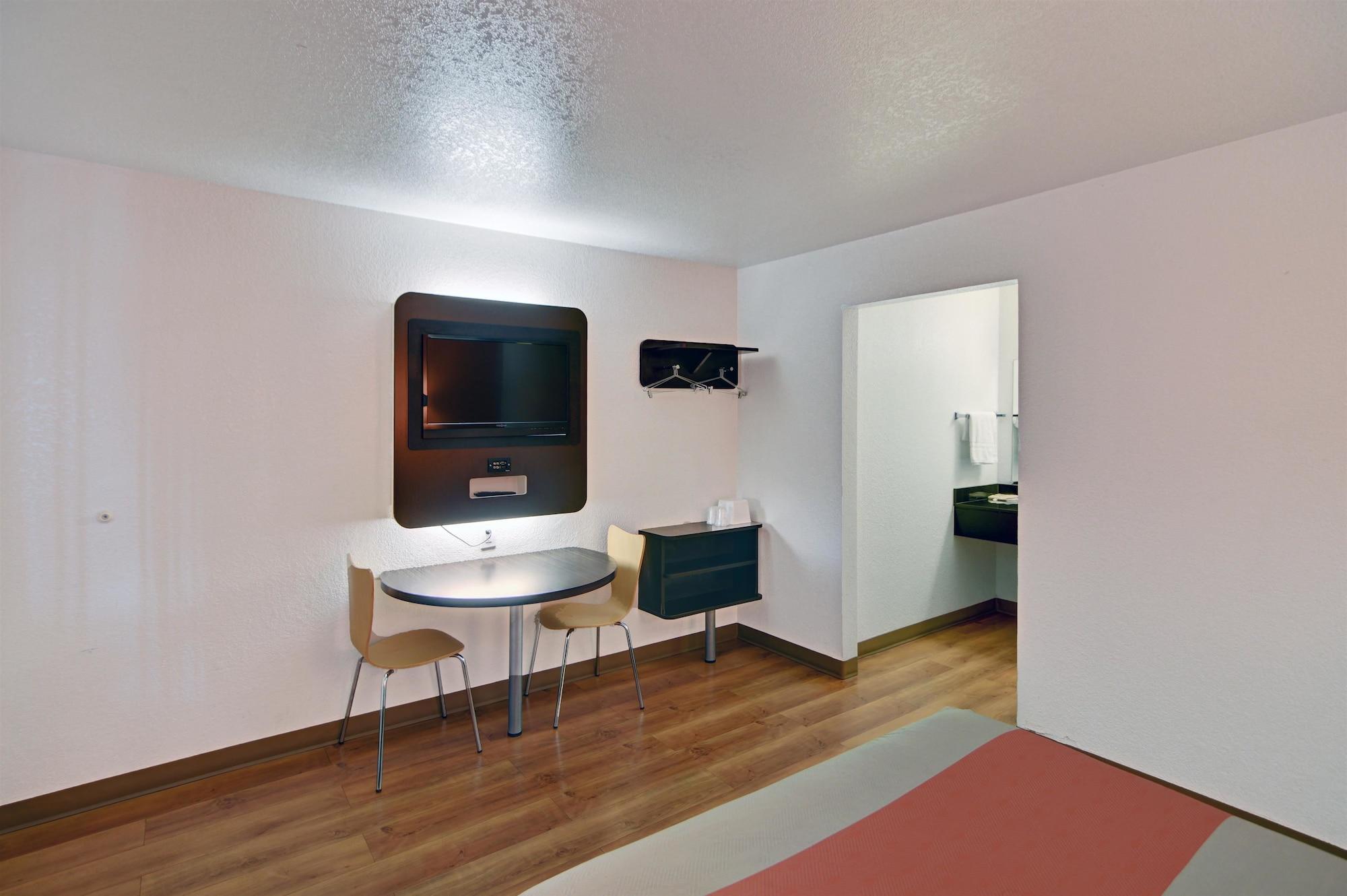 Motel 6 Denton, Tx - Unt Exteriör bild